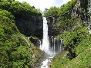 華厳の滝